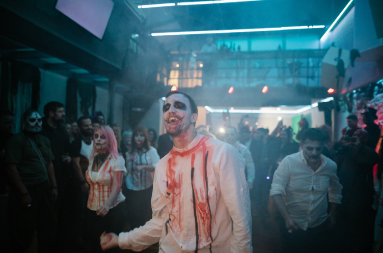 Project Magiq Doorz – Thriller choreo for Webhelp